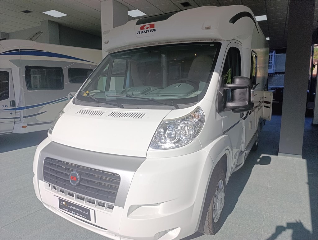 Foto 2 ADRIA COMPACT SP FIAT DUCATO 2.3 130CV  6VEL  RESERVADA