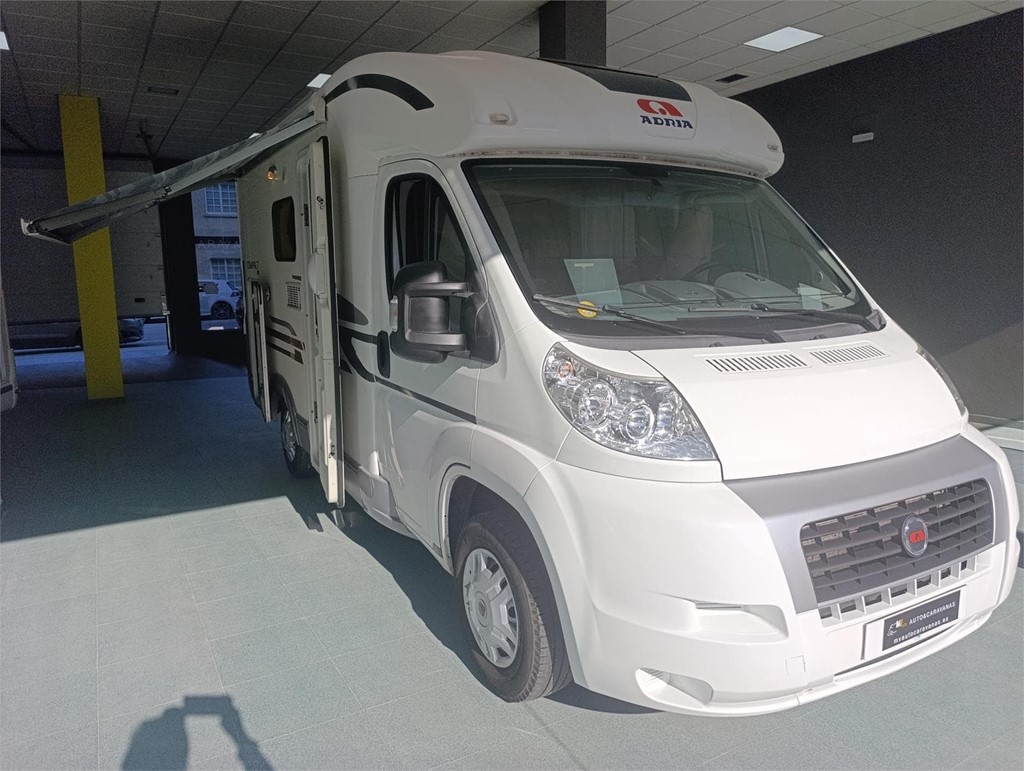 Foto 1 ADRIA COMPACT SP FIAT DUCATO 2.3 130CV  6VEL