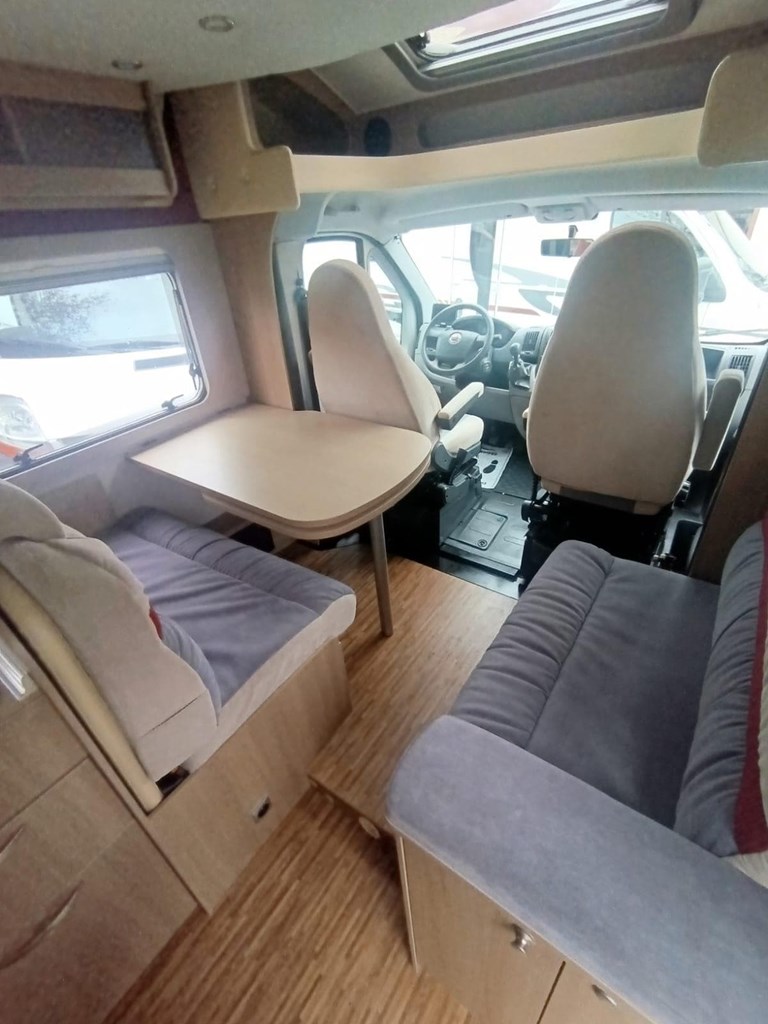 Foto 2 BURSTNER IXEO IT 667 YA DISPONIBLE