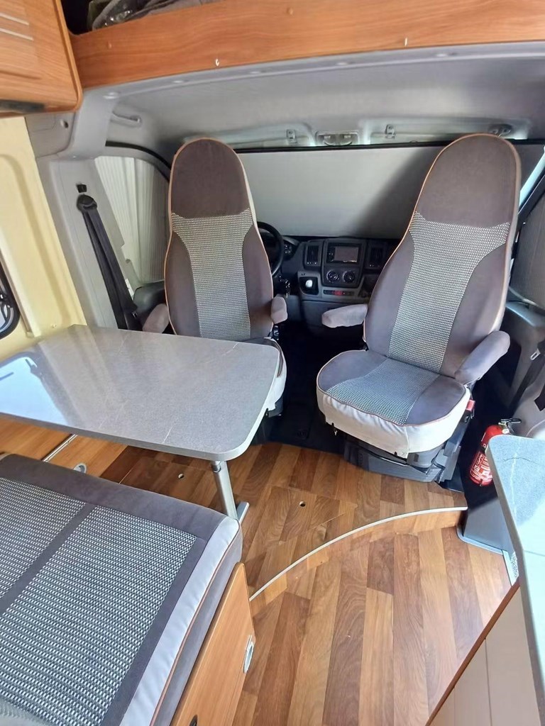 Foto 2 DETHLEFFS GLOBETROTTER  CAMPSCOUT 640 2010  ***OFERTA SÓLO OCTUBRE**