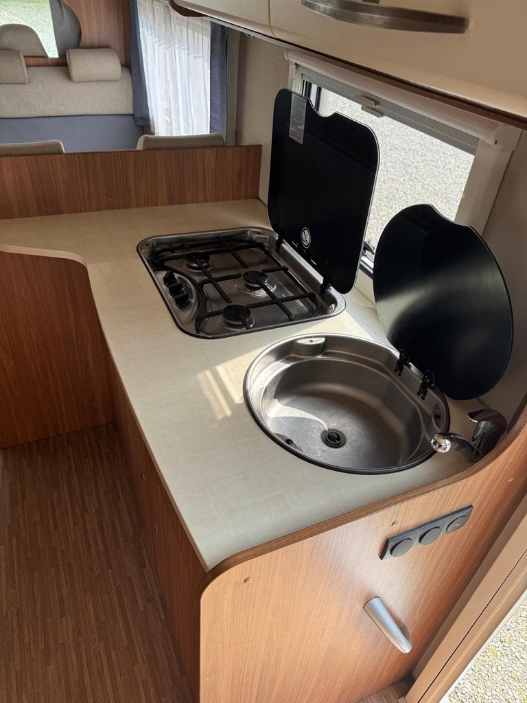 Foto 7 HYMER CARADO **RECIEN LLEGADA**