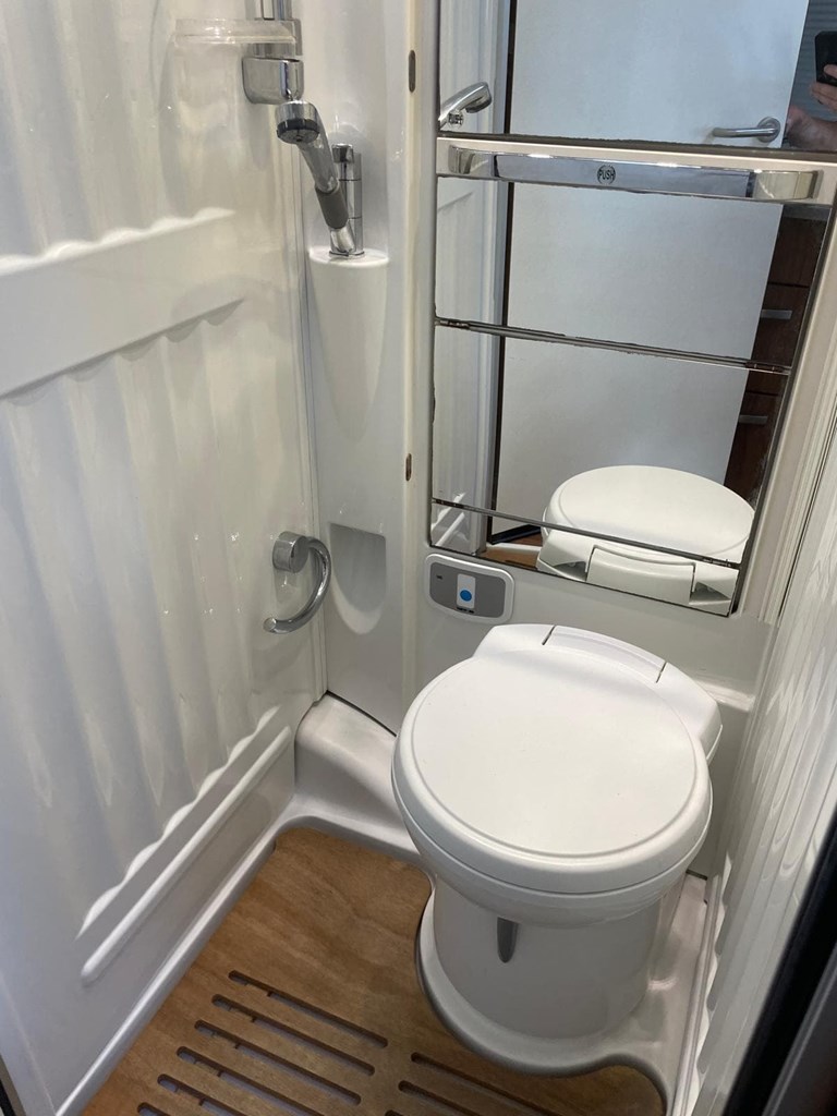 Foto 9 HYMER EX414 VENDIDA
