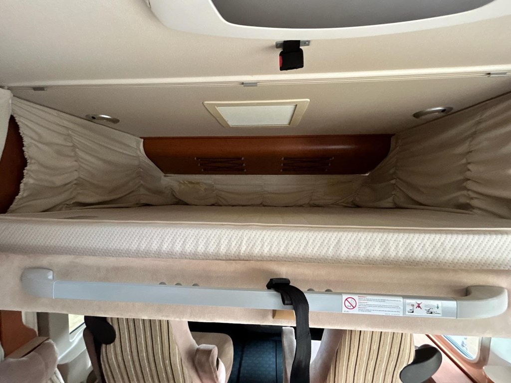 Foto 7 HYMER INTEGRAL B578 VENDIDA