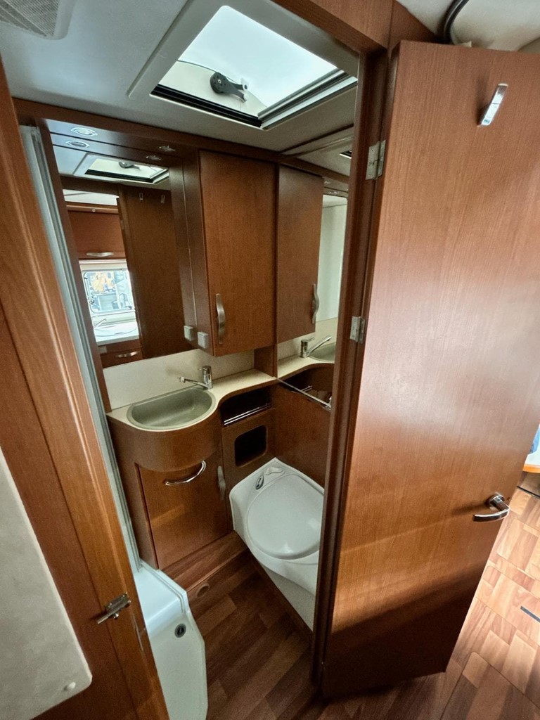 Foto 6 HYMER INTEGRAL B578