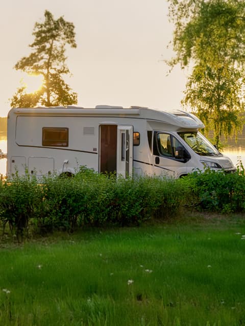  Contactar con MV Autocaravanas