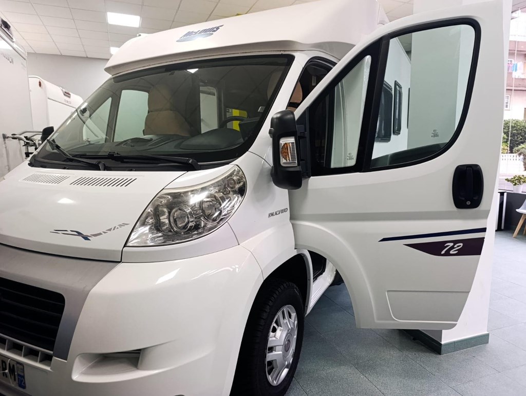 Foto 1 MC LOUIS GLAMYS 2011- RESERVADA