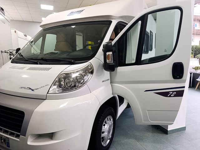 MC LOUIS GLAMYS 2011- RESERVADA