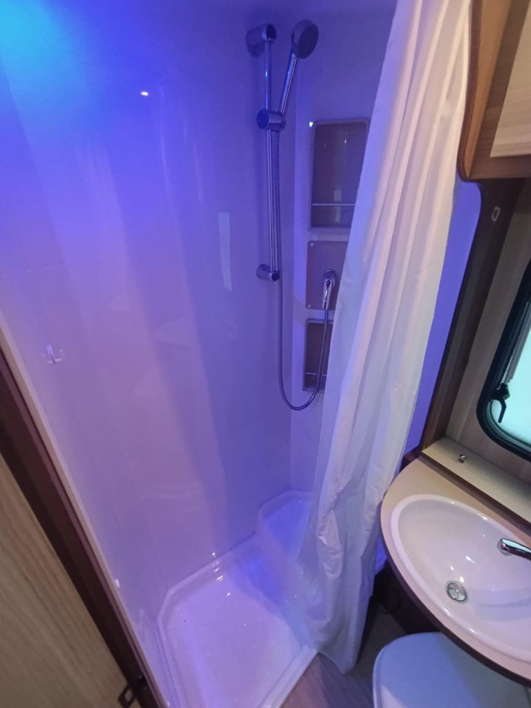 Foto 8 MC LOUIS GLAMYS 2011- RESERVADA