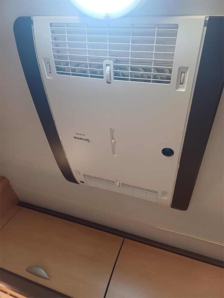 Foto 11 PILOTE 4 PLAZAS CAMA ISLA RESERVADA