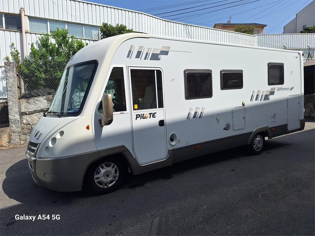 Foto 1 PILOTE 4 PLAZAS CAMA ISLA RESERVADA