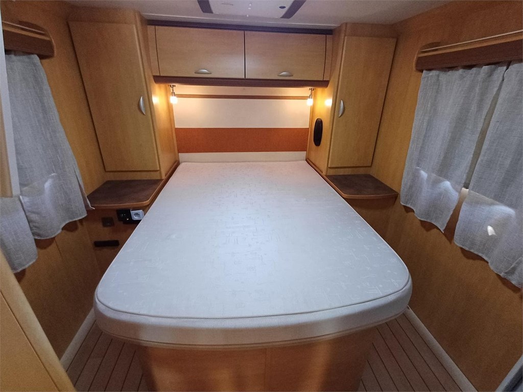 Foto 4 PILOTE 4 PLAZAS CAMA ISLA RESERVADA