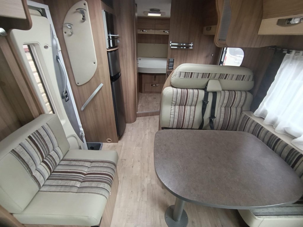 Foto 4 PILOTE AVENTURA G740 PROXIMA ENTRADA