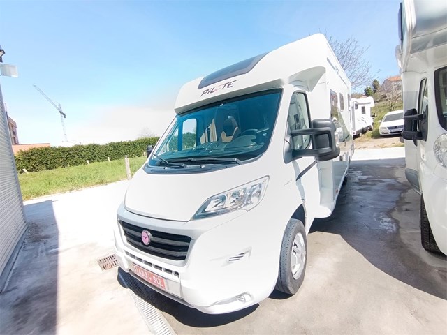 Pilote Essentiel P746 VENDIDA