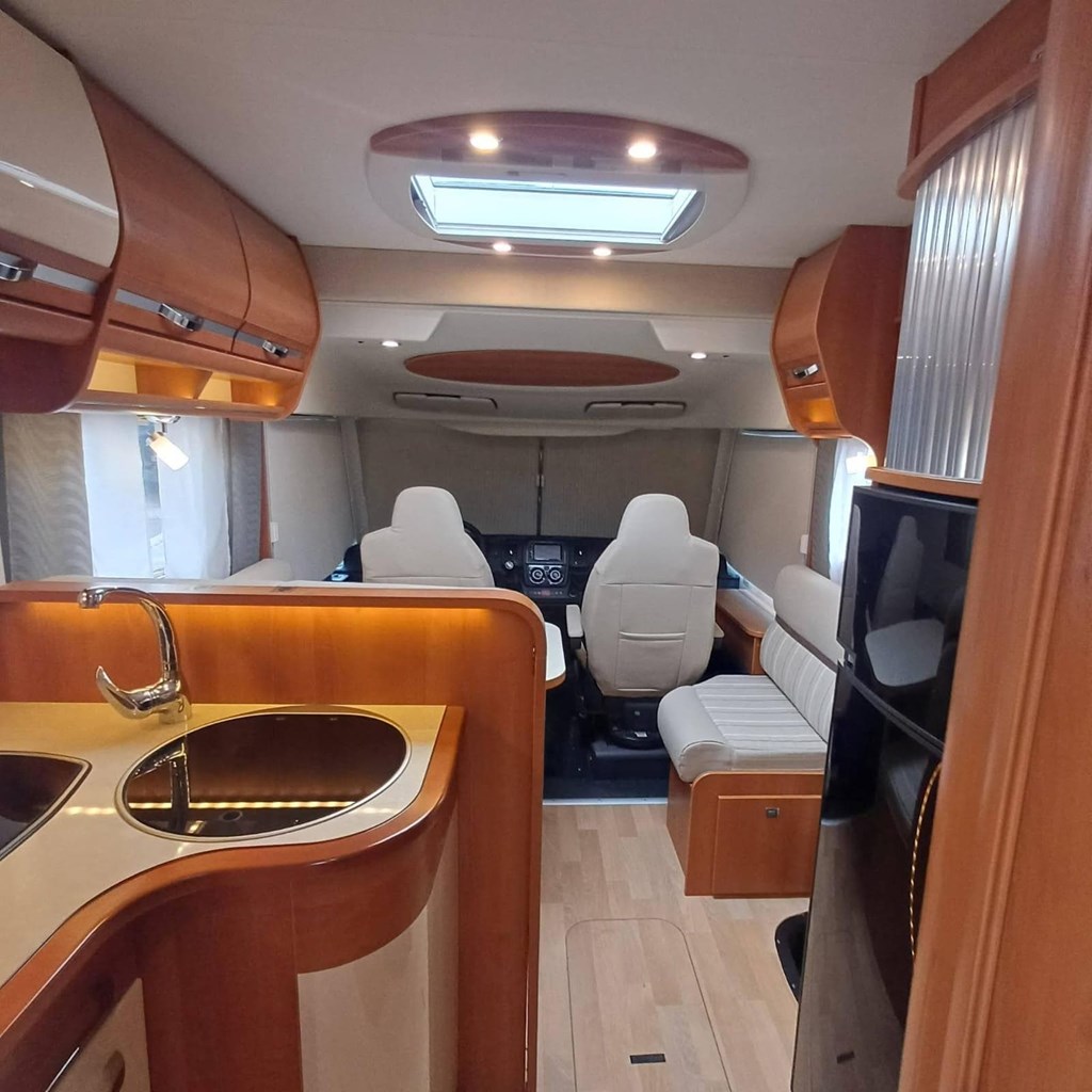 Foto 5 RAPIDO  45000 KM RESERVADA